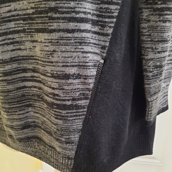 Caslon Petite Medium Sweater - Picture 3 of 5